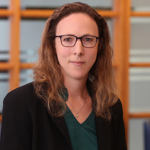 Dr. Laura Kinderman